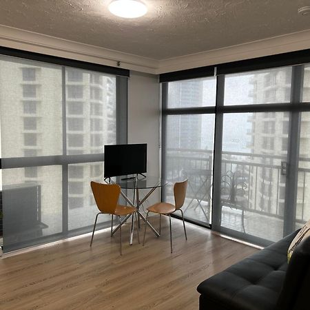 Unit 2 - Spectacular Sea Views In Surfers Paradise Gold Coast Exterior photo