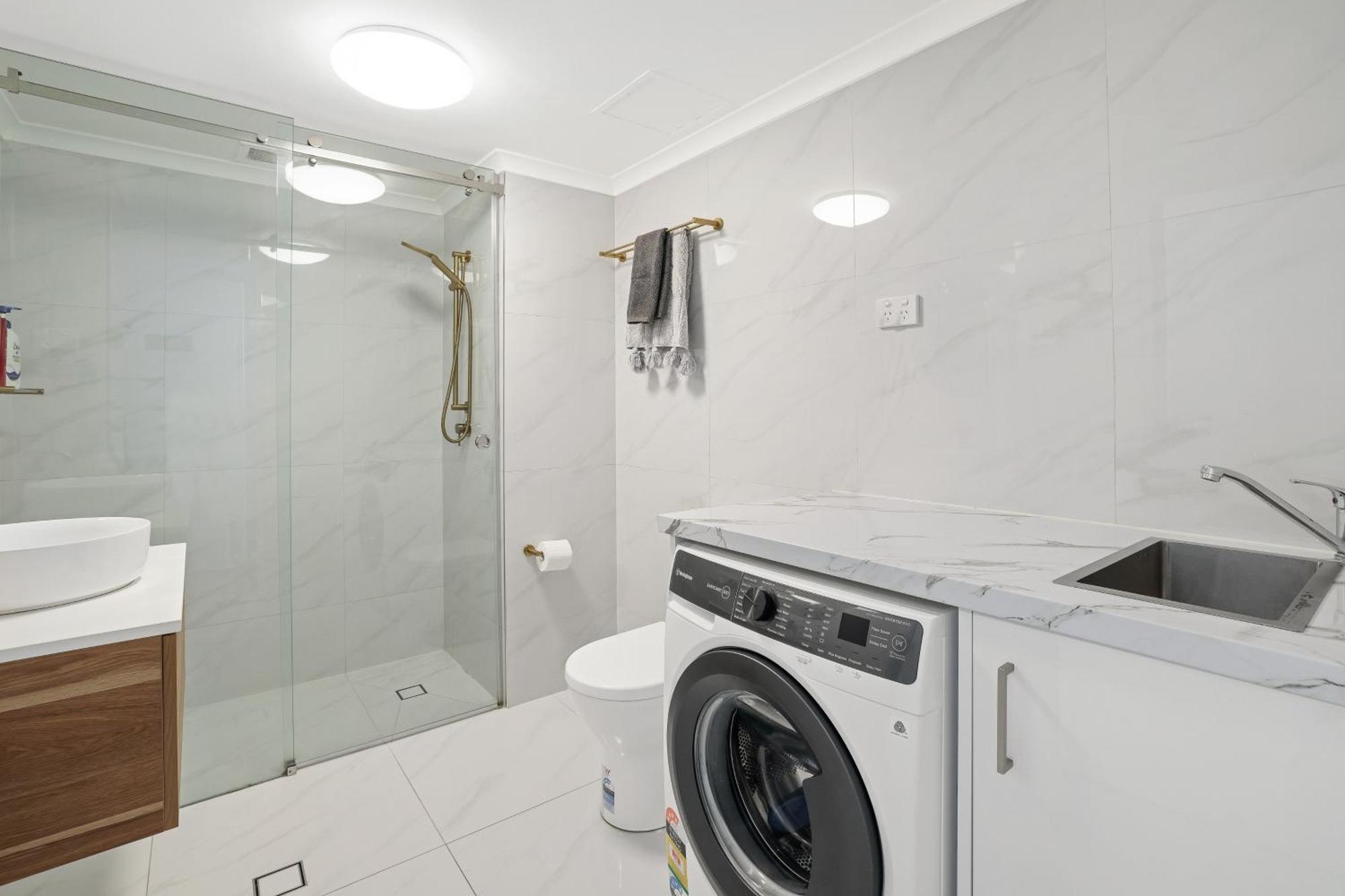 Unit 2 - Spectacular Sea Views In Surfers Paradise Gold Coast Exterior photo