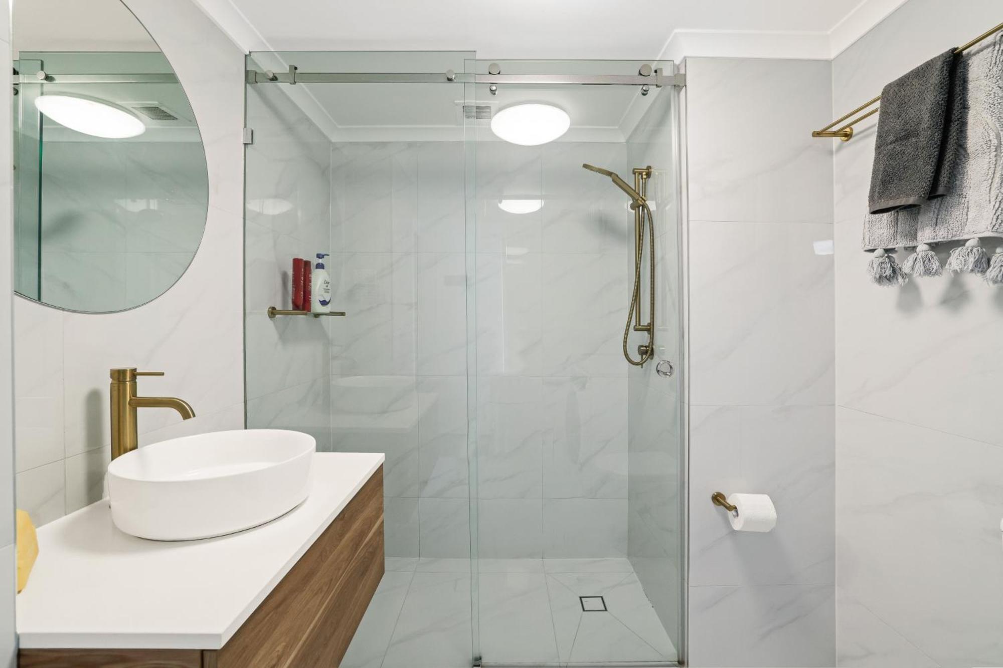 Unit 2 - Spectacular Sea Views In Surfers Paradise Gold Coast Exterior photo